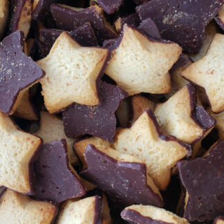 Biscuits étoiles orange chocolat noir